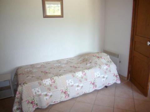 Saint-Andiol Les Cigales B&B 객실 사진